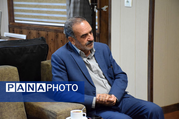 نشست جمع‌بندی طرح نهضت ملی مدرسه‌سازی در تربت‌حیدریه 