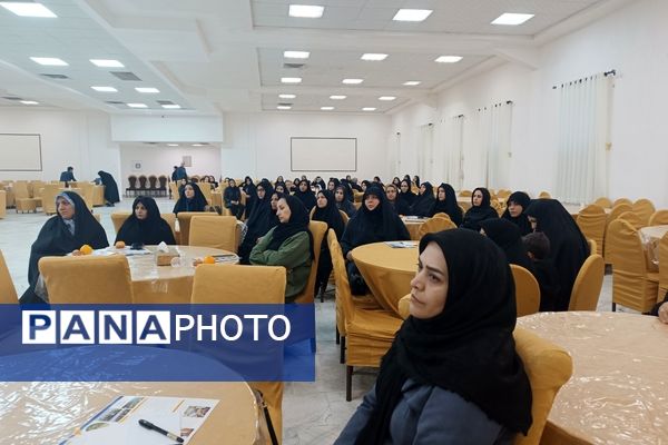 نشست اولیا و مربیان در شهرستان گناباد