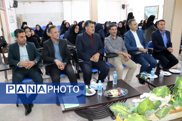 پاسداشت کوشش‌های معلمان و کارکنان مرکز آموزشی و فرهنگی سما شیروان