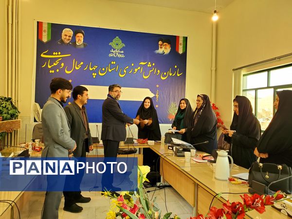 قاب‌هایی به یادگار از مدیر کل سابق استان چهارمحال و بختیاری