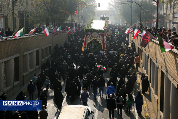 تشییع پیکر مطهر ۱۰۰ شهید گمنام