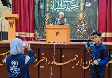 زندگی اسلامی فقط شعار نیست؛ باید زیسته شود
