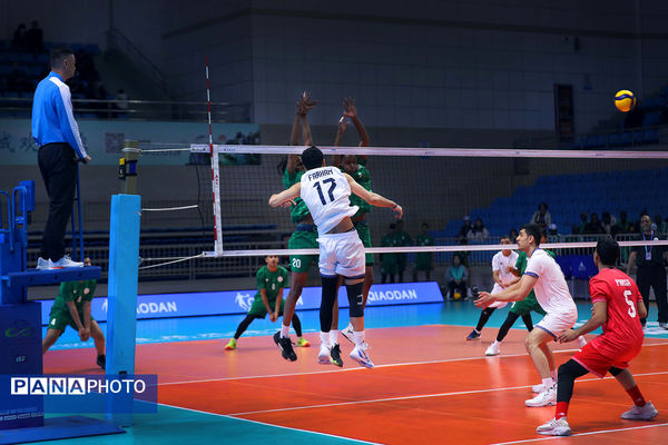 مسابقات دانش‌آموزی والیبال زیر ۱۵ سال قهرمانی جهان (ایران - عربستان)