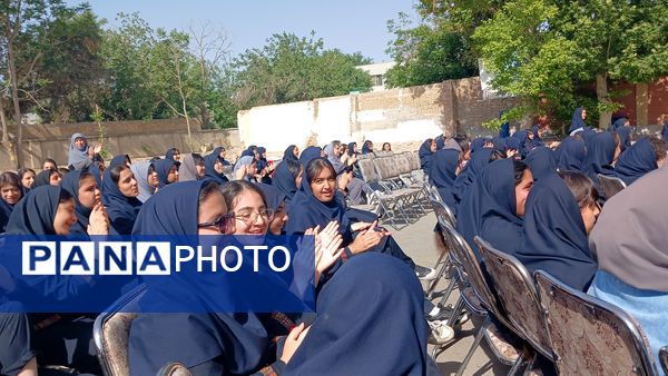 دهه کرامت و اختتامیه کارگروه کوثر در دبیرستان شهید فلاحی ناحیه یک کرج