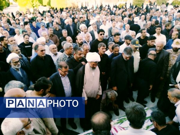 تشییع و خاکسپاری پیکر مطهر جانباز حاج احمد خدادادی در کاشمر 