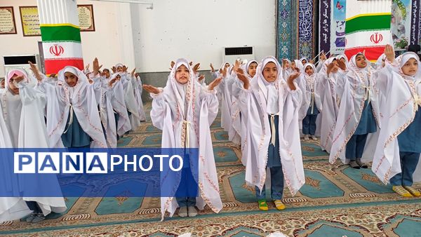 جشن تکلیف ۵۰۰ دانش‌آموز دختر شهرستان قلعه گنج