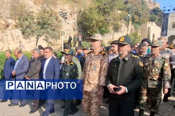 آیین استقبال و تشییع پیکر پاک و مطهر ۱۶ شهید گمنام