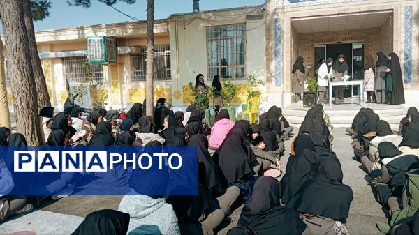 اجرای آزمایشات جذاب علوم در کاشمر