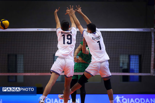 مسابقات دانش‌آموزی والیبال زیر ۱۵ سال قهرمانی جهان (ایران - عربستان)