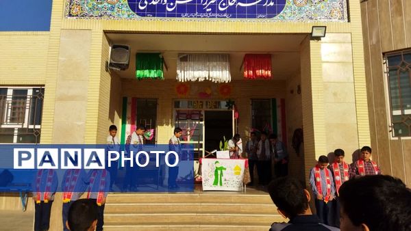 گرامیداشت هفته بسیج دانش‌آموزی در دبستان واحدی شهرستان زارچ