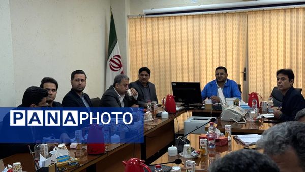 جلسه هماهنگی کمیته فنی مدیریت بحران استان بوشهر برای برگزاری مانور سراسری زلزله در مدارس