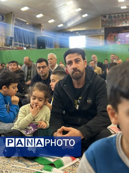   برگزاری جشن ایام‌الله دهه فجر همزمان با نماز جمعه بخش صفادشت با حضور پرشور مردم