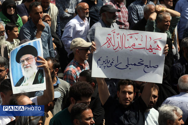 حماسه باشکوه ملت بزرگ ایران در راهپیمایی جمعه خشم و نصر 