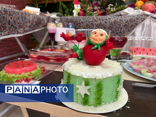 جشن یلدای دانش‌آموزی در دبیرستان تیمسار فلاحی ناحیه یک کرج 