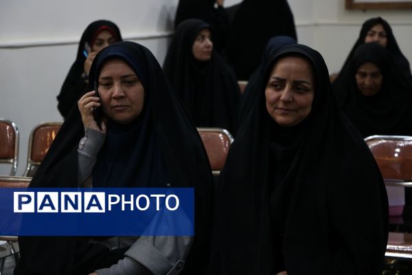  دانش‌آموزان با «انشای مهر» همراه شدند 