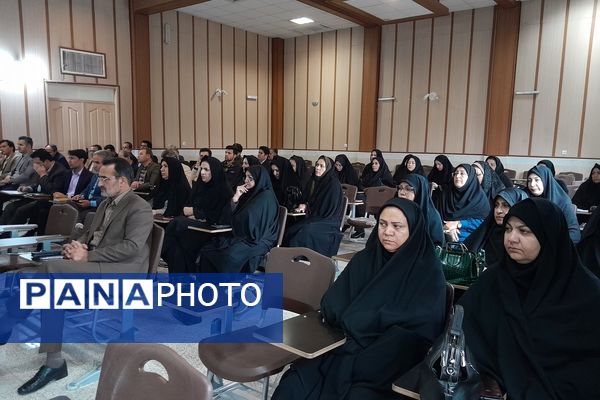 اولین نشست هم‌اندیشی مدیران مدارس مقطع متوسطه اول شهرستان تربت حیدریه 