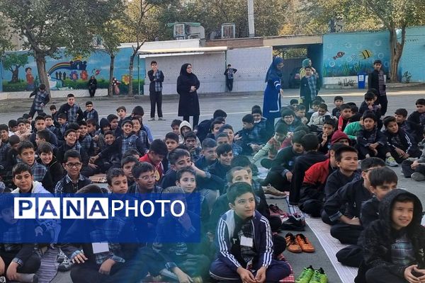 برگزاری جشن روز دانش‌آموز در مدارس ناحیه دو شهرری 