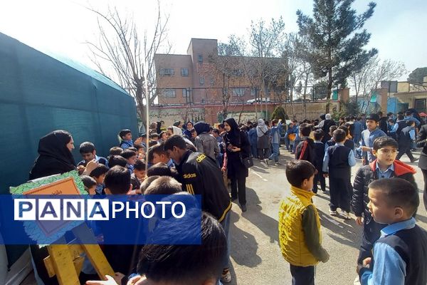 جشنواره «نوروز رنگارنگ» در دبستان شهید سلیمی جهرمی کهریزک