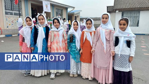 برگزاری مسابقات بومی محلی به مناسبت روز مادر