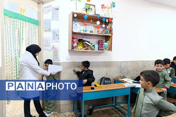 ارتقای آگاهی دانش‌آموزان آموزشگاه شهید رجایی با آموزش‌های سلامت و ایمنی زلزله