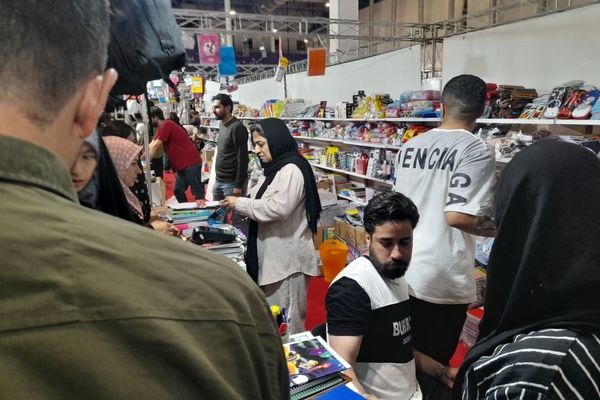 نمایشگاه بین‌المللی لوازم‌التحریر مشهد با استقبال دانش‌آموزان