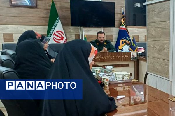 نشست هم‌اندیشی بسیجیان فعال در راستای وعده صادق ۲