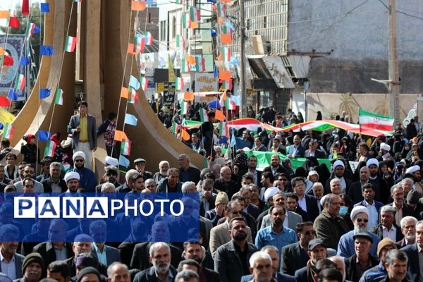 راهپیمایی ۲۲ بهمن در شهرستان بم 