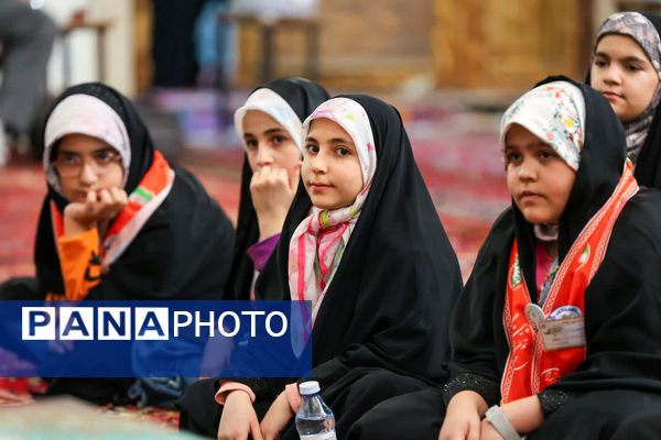 هم‌نشینی معنویت و تعلیم در مسجد