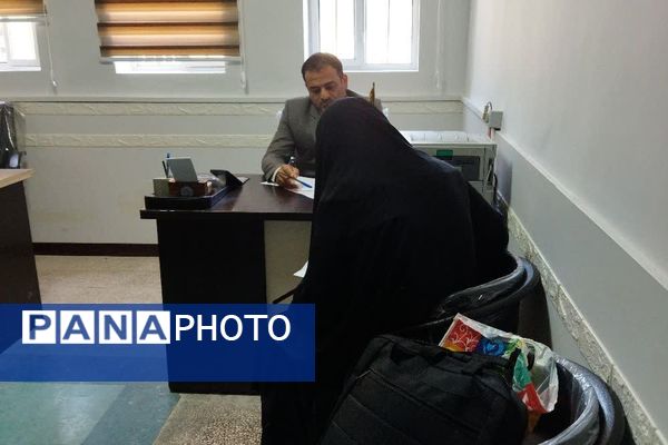 میز خدمت ویژه فرهنگیان در محل مدیریت آموزش و پرورش شهرستان اسلامشهر