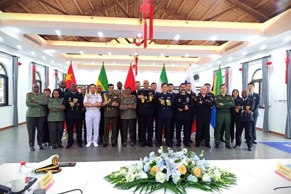 حضور نمایندگان نیروی دریایی ایران در چین