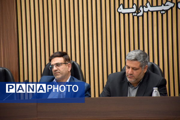 هم‌اندیشی متولیان واحدهای صنعتی تربت‌حیدریه برای رفع چالش‌ها و پیشبرد توسعه