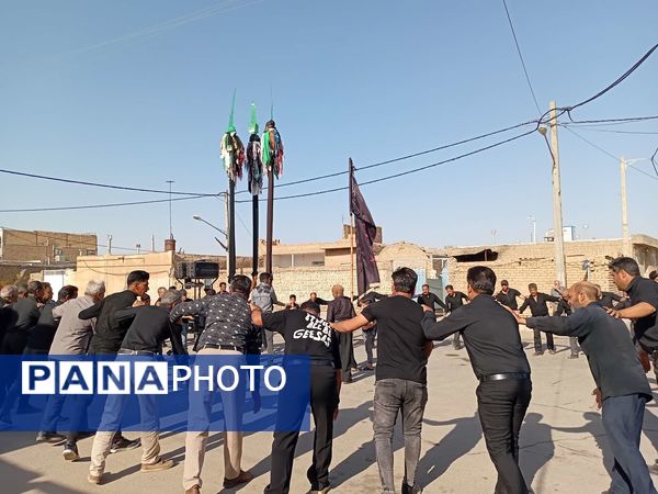 آیین سنتی"حسن - حسین"در روز اربعین حسینی در خلیل آباد