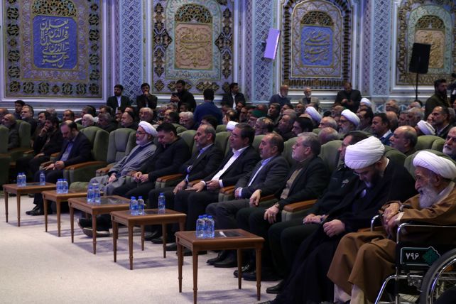 اختتامیه  بیست‌ودومین اجلاس بین‌المللی پیر غلامان حسینی در تالار قدس حرم رضوی