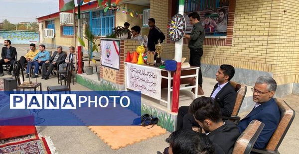 المپیاد ورزشی درون مدرسه‌ای در آموزشگاه‌ شهید اشرفی اصفهانی