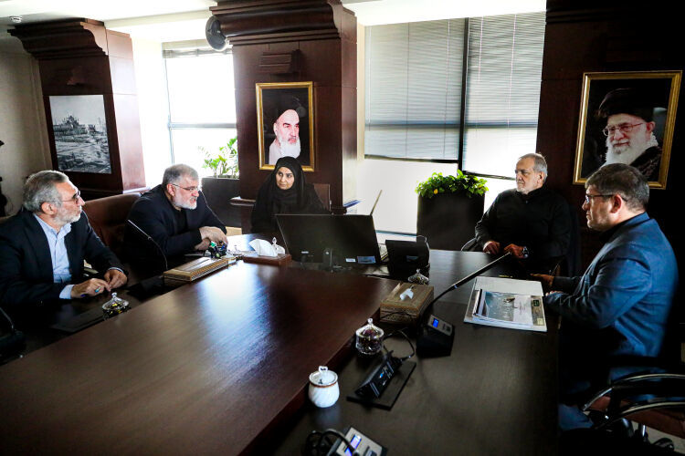 دستور پزشکیان برای نهایی سازی ساختار سازمانی و تأمین اعتبار تعمیرات قطارهای حومه‌ای