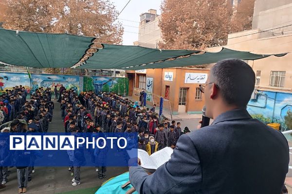 لحظه‌های نورانی با قرآن در دبستان علامه طباطبایی (ره)