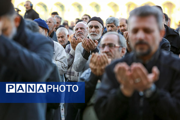 اقامه نماز طلب باران در مسجد مقدس جمکران
