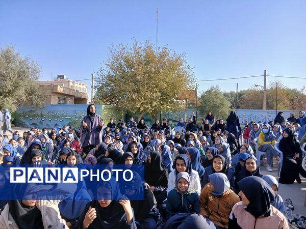 برگزاری مراسم عزاداری ایام فاطمیه در دبیرستان شهید دهقان 