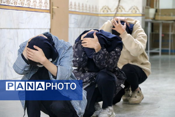 مانور زلزله در هنرستان عباس صیرفی