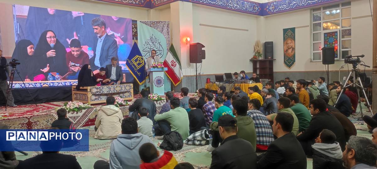 پدیده نوجوان قرآنی در محفل انس با قرآن کریم در دانشگاه علوم پزشکی خراسان شمالی