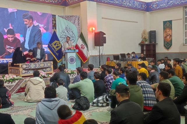 پدیده نوجوان قرآنی در محفل انس با قرآن کریم در دانشگاه علوم پزشکی خراسان شمالی