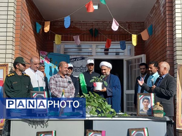 یادواره شهدا دانش آموز در دبیرستان نمونه مرحوم طاووسی شهرستان خلیل آباد 