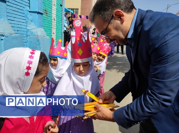 آغاز سال تحصیلی جدید با جشن غنچه‌ها در دبستان شهید باهنر در ملارد