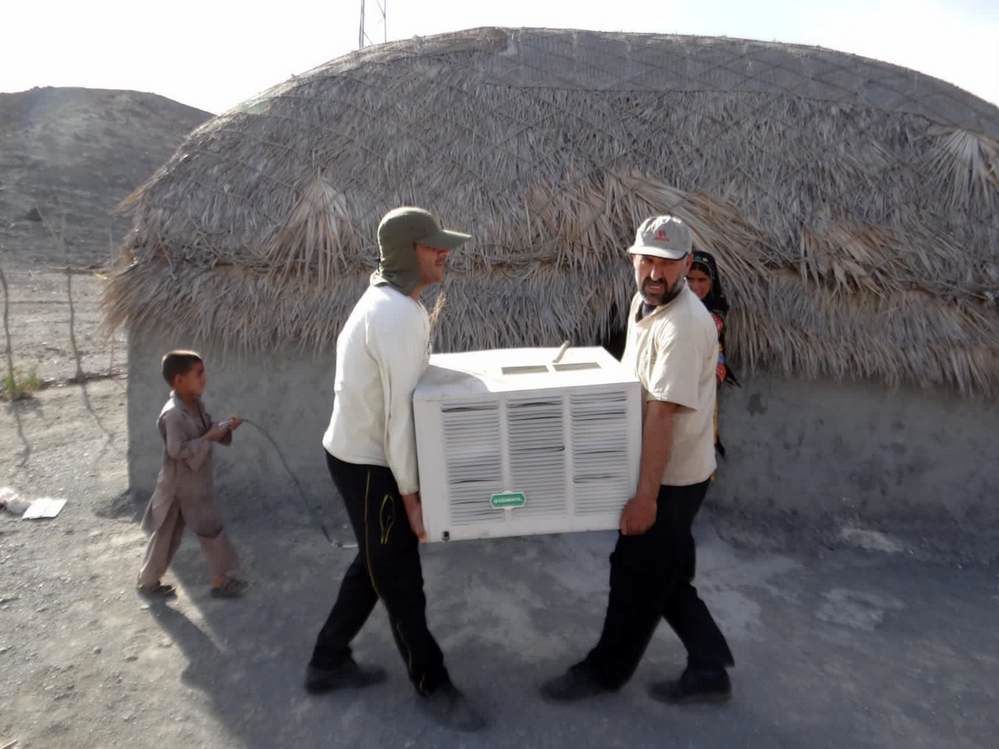خدمت‌رسانی گروه جهادی ایثارگران بوشهر در بشاگرد