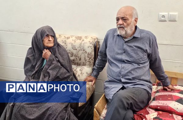 ادای احترام خبرنگاران پانا به مقام شهید جلال اقبال در چهل وششمین دیدار با خانواده شهدا