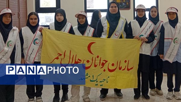 زمین لرزید ، اما دانش آموزان ۱۳ آبان استوار ایستادند