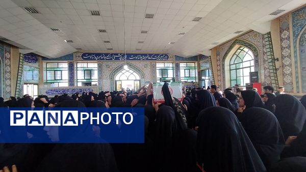 تشییع پیکر شهید گمنام به دست دانش آموزان و مردم روستای جابوز