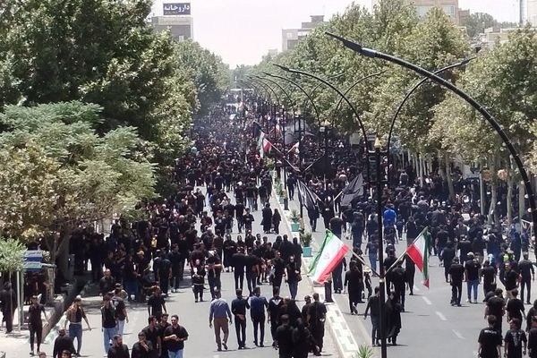 عزاداری روز عاشورا در کاشمر 