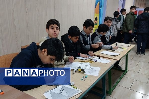 برپایی نمایشگاه طرح جابر ابن حیان در دبستان هیأت امنایی شهید قلنبر ناحیه دو شهرری 