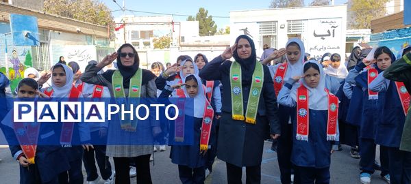 آیین افتتاحیه سفیران سلامت در مدرسه شهید خاقانی شهرستان شیروان